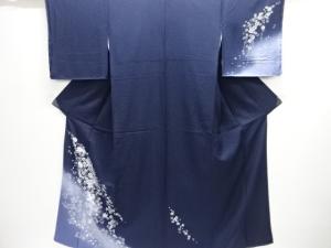 未使用品　仕立て上がり　箔置き菊・桜模様訪問着